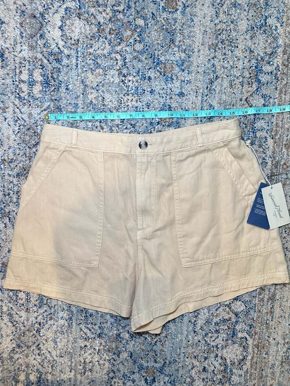Universal Thread Women's Tan High-Rise Utility Shorts Size 10